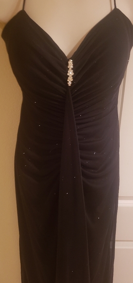 Old Hollywood Black Formal Dress - Picture 6 of 8